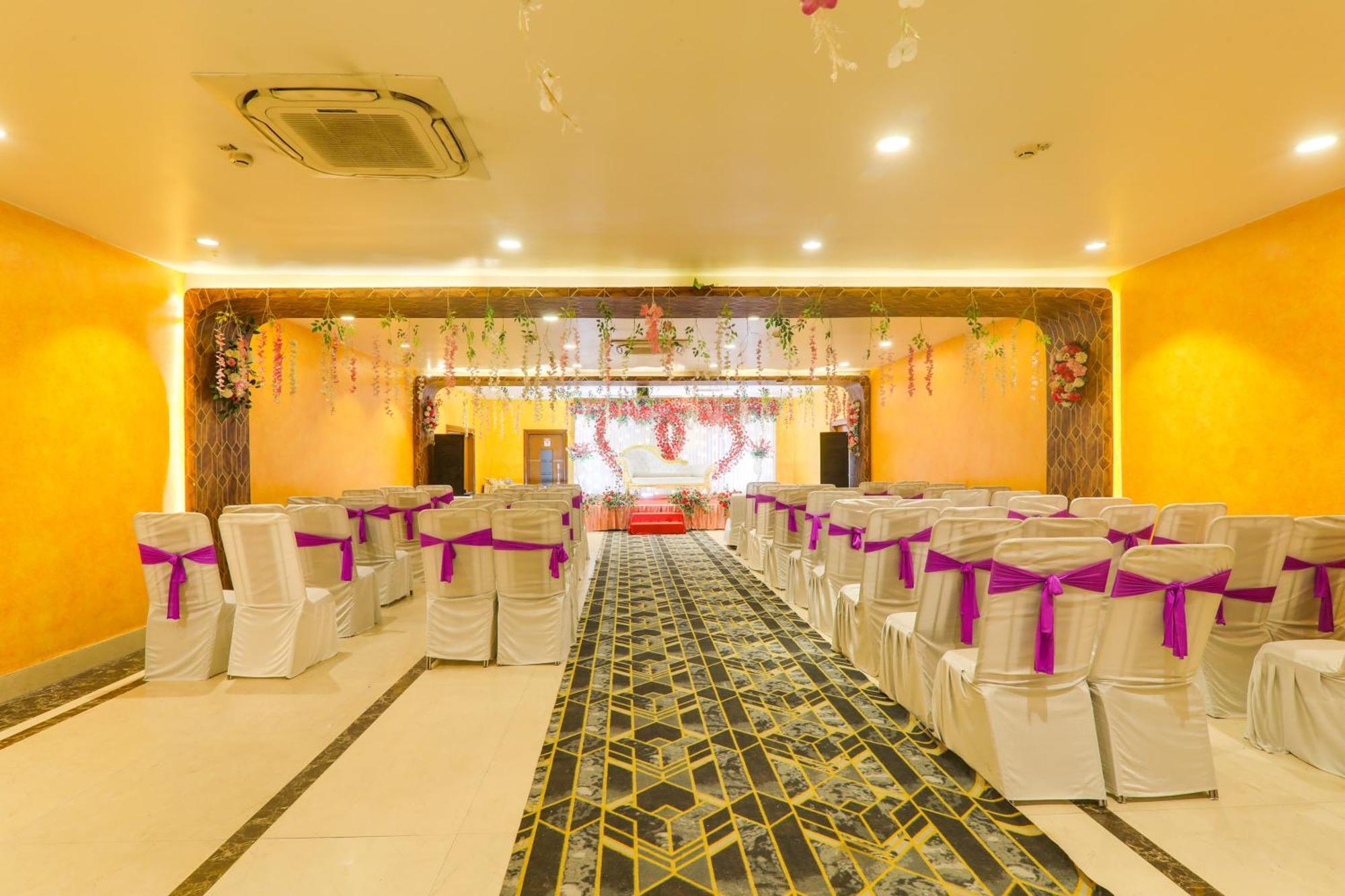 Super Townhouse Viraj Khand Formerly Veridian Inn Chinhat المظهر الخارجي الصورة
