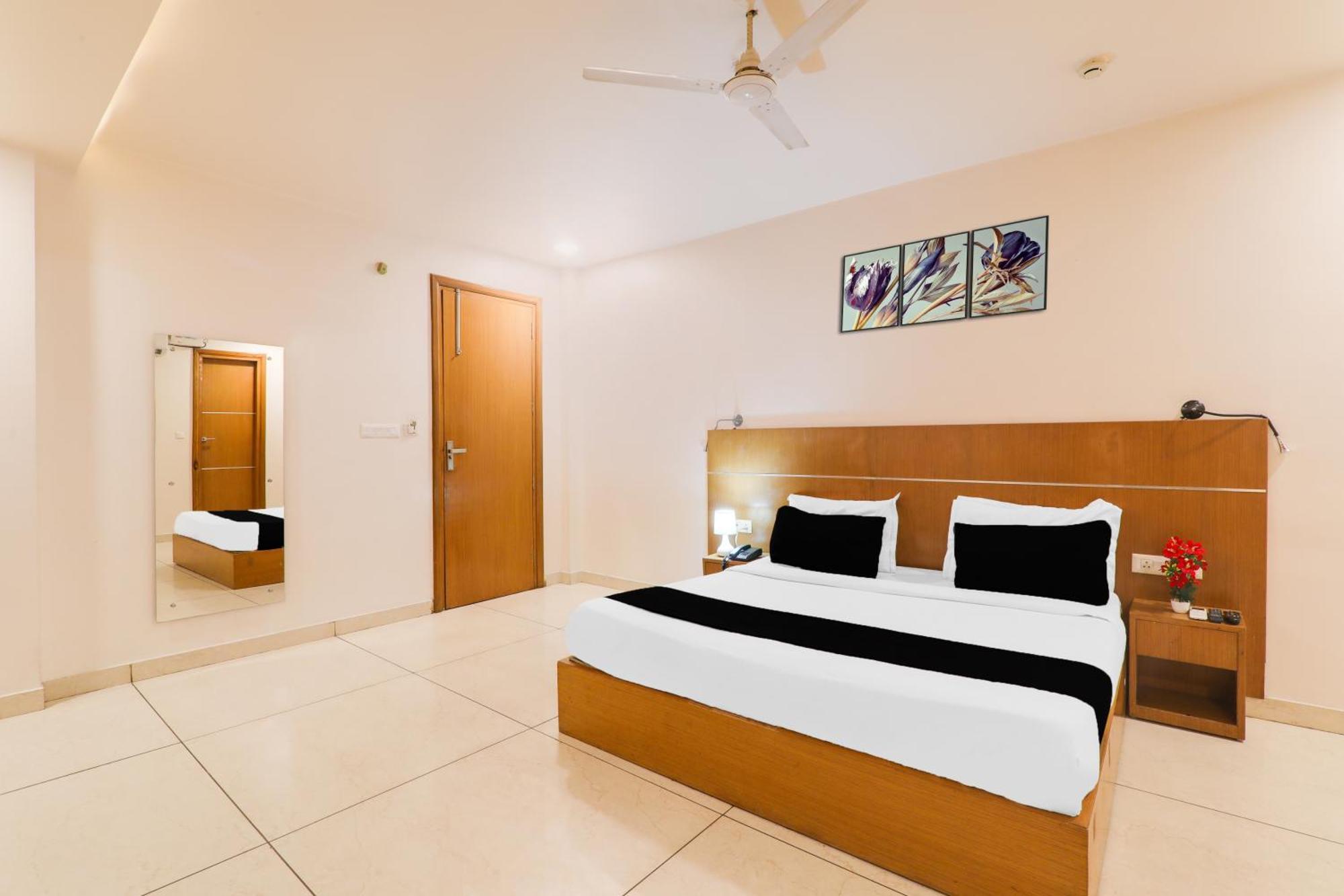 Super Townhouse Viraj Khand Formerly Veridian Inn Chinhat المظهر الخارجي الصورة