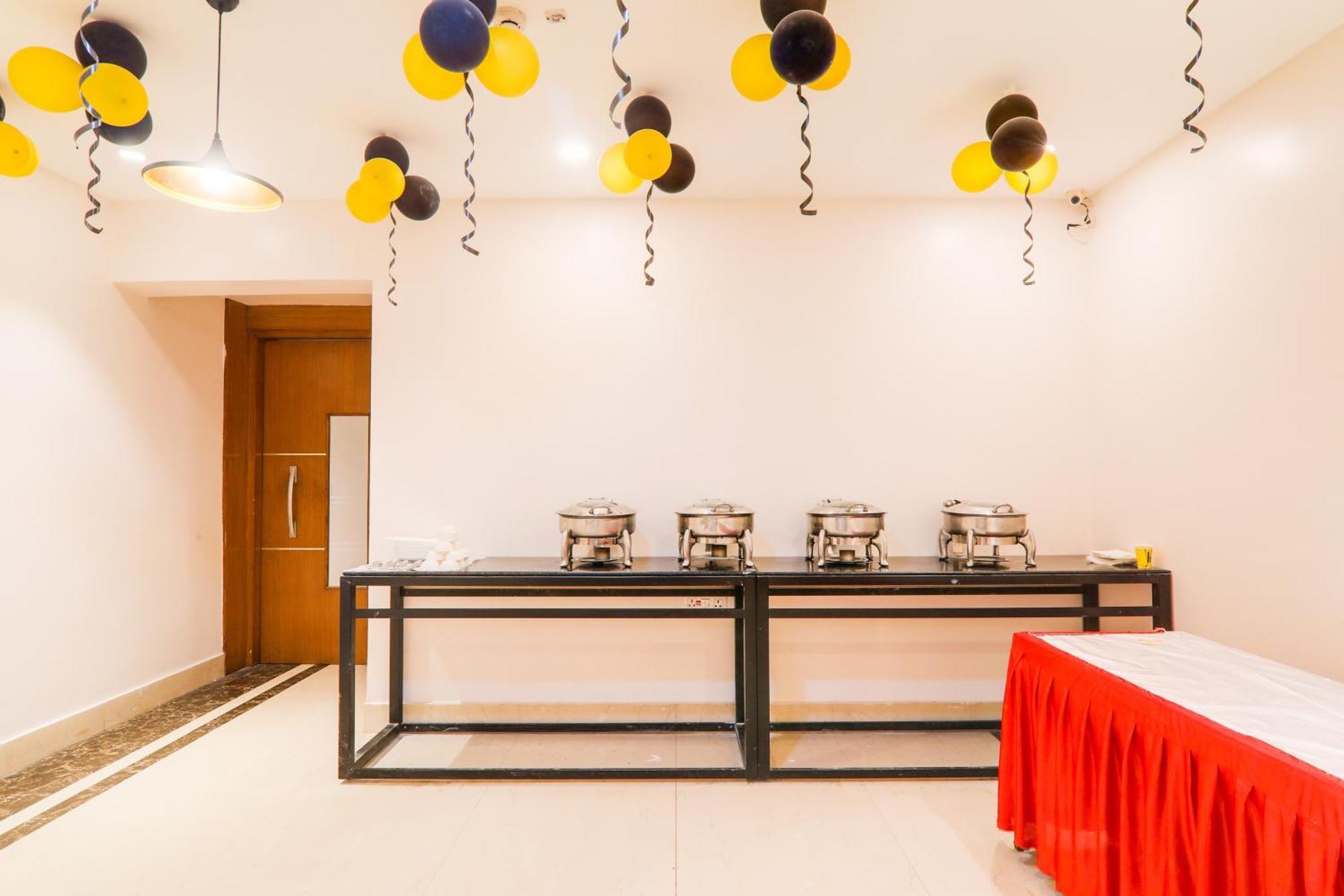 Super Townhouse Viraj Khand Formerly Veridian Inn Chinhat المظهر الخارجي الصورة
